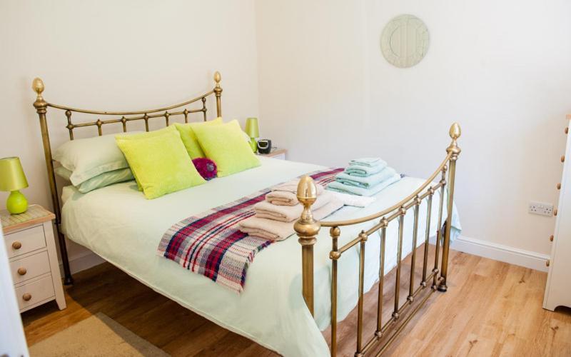 The Retreat, Own Hot Tub, Romantic Escape, Near Lyme Regis Bagian luar foto