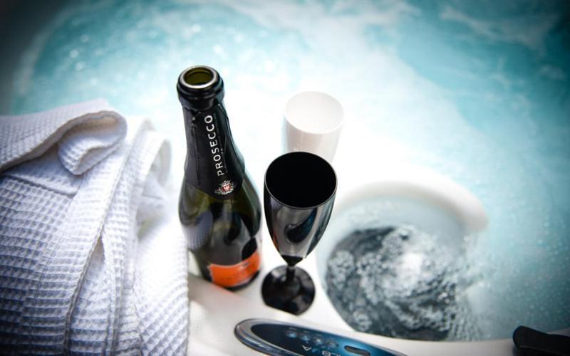 The Retreat, Own Hot Tub, Romantic Escape, Near Lyme Regis Bagian luar foto